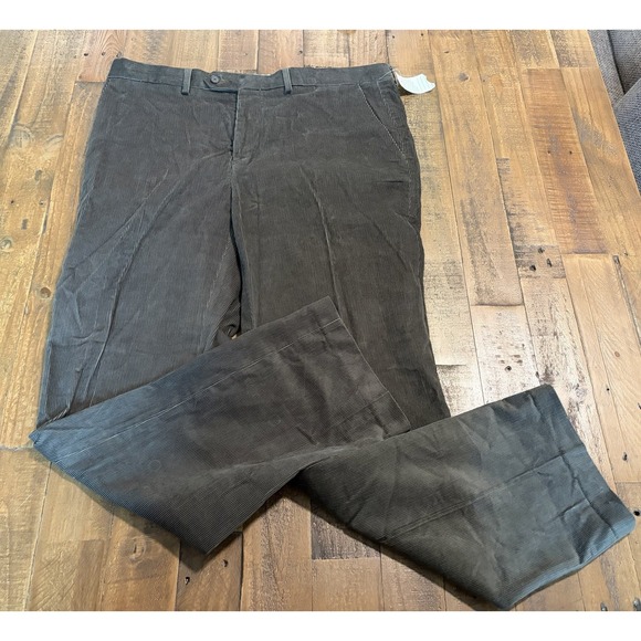 Lauren Ralph Lauren Other - NWT $65 Men's Lauren Ralph Lauren Green Corduroy Pants 36Wx32L Flat front Pant